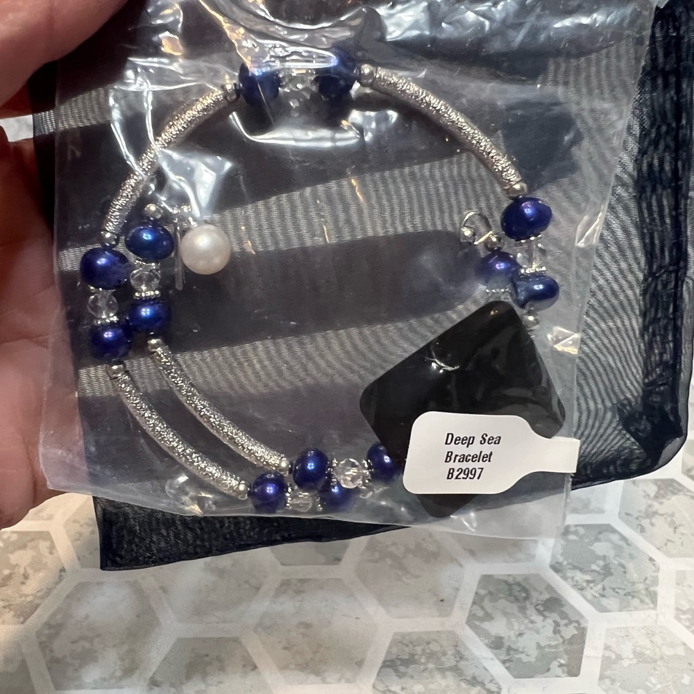 New Vantel Pearls Wrap Bracelet Deep sea
